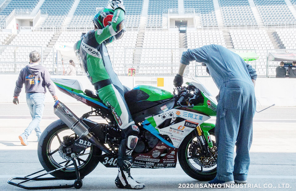 ロードレース写真6枚目