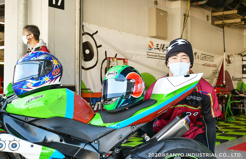 ロードレース写真13枚目