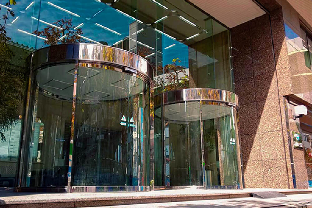 神戸リクルートセンター外観